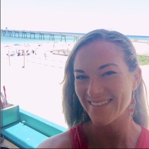 Meet the Posher - Picture 2 of 3